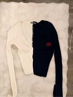 CARMAR-Black & White Two-Tone Ribbed Cardigan Red Rhinestone Lips 💋- NWOT